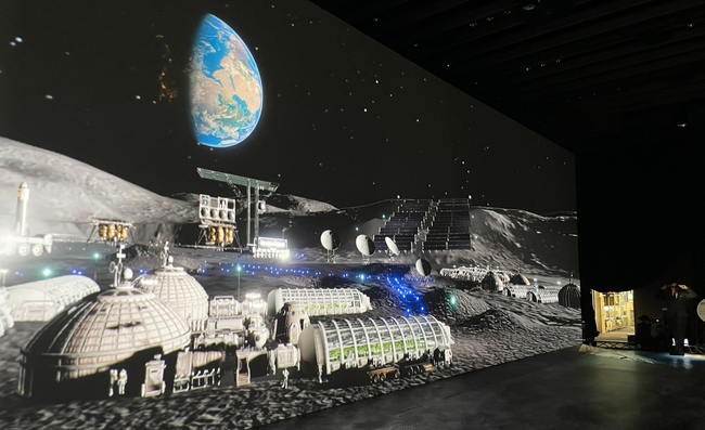 夏の宇宙イベント「月面ワンダー~日本橋に月をつくってみた~」東京日本橋にて開催中