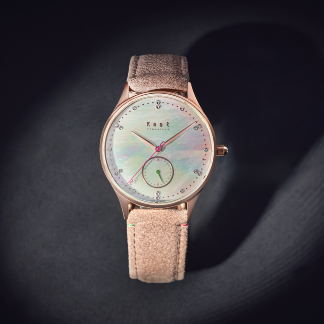 MADE IN JAPANのカスタムオーダーウォッチを世界に発信するMaker’s Watch Knotから、柚希礼音さんの芸歴25周年を記念する限定版「カペラ シルバージュビリーモデル」が登場！