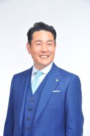 代表取締役 森本光春(もりもとみつはる) 代表取締役 森本光春(もりもとみつはる)