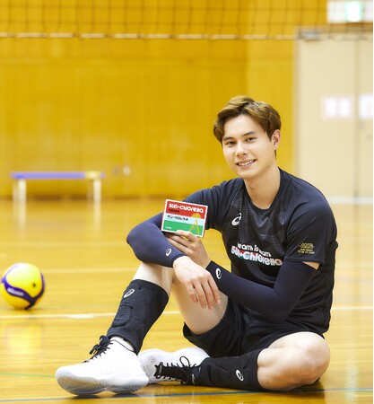 高橋藍選手の新WebCMをサン・クロレラが公開しました。モーニングルーティーン動画の未公開シーンを含む全４パターンが公式YouTubeからも視聴できます！