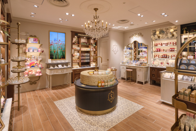 ルミネ北千住店がリニューアル。光と香り、花々にあふれる空間で感性がときめくショッピング体験を