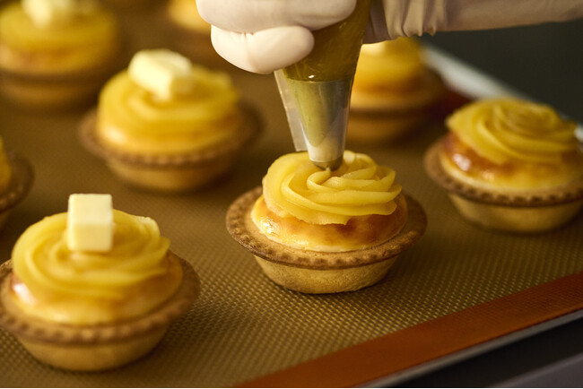 秋の味覚“紅あずま”のチーズタルトが登場！BAKEが贈る、今秋No.1のバターたっぷりお芋スイーツ【2024年9月1日（日）】より期間限定で販売