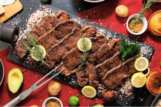 牛ロースステーキ、にぎり寿司、ローストビーフなど30種類以上が食べ放題！「秋の“ええもんでるでる”ランチブッフェ」を開催