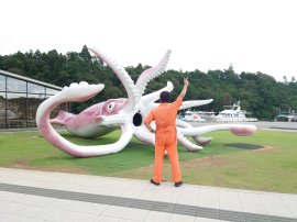 イカの駅つくもーるまで車で2分