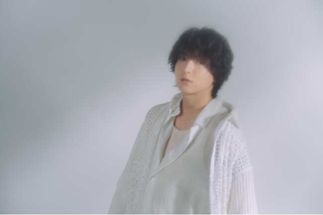 舞台俳優・声優としても活躍中の坂田隆一郎、忘れられない恋から1ミリ前に進めそうな失恋ソング「結果ロンリー」をリリース。