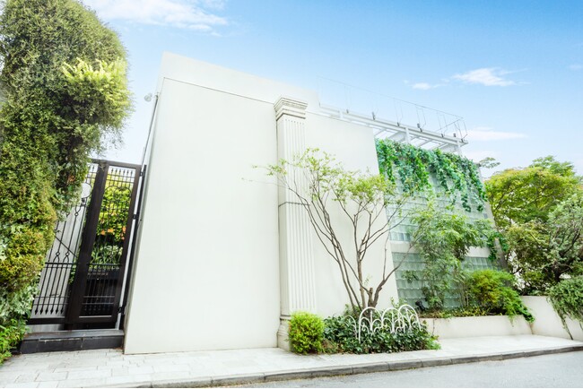 表参道の新たなランドマーク！多目的スペース『House of OMOTESANDO』オープン
