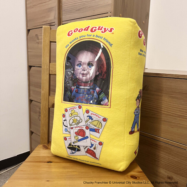 【ほぼ等身大！?】映画「チャイルド・プレイ」よりあのチャッキーのドールボックス風クッションが登場！