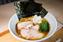 オーロラ式「家系ラーメン」3