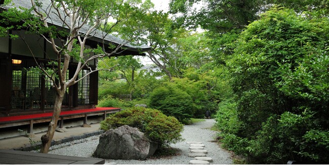 【紫翠 ラグジュアリーコレクションホテル 奈良】「興福寺多聞院×水端(みづはな)1568」を旧興福寺子院で愉しむ美食の夕べを開催