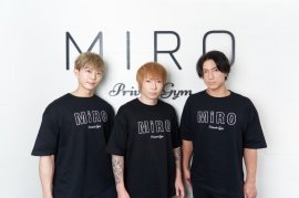 DAISHIさん(中央)が代表を務める『MIRO』は 芸能人も多く通われている