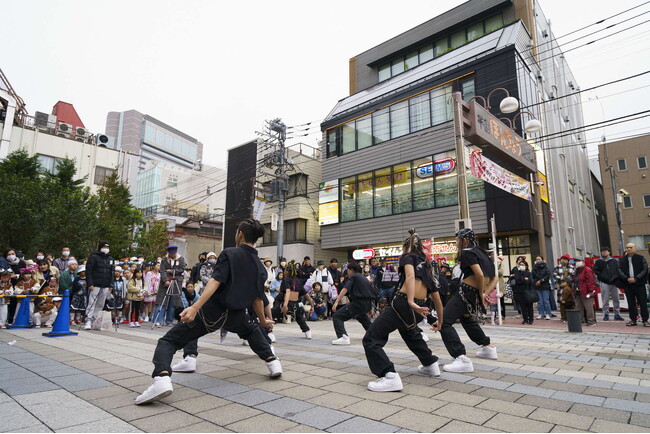 【東京都足立区】商店街を表現街に!?「千住・人情芸術祭 1DAYパフォーマンス表現街」開催!