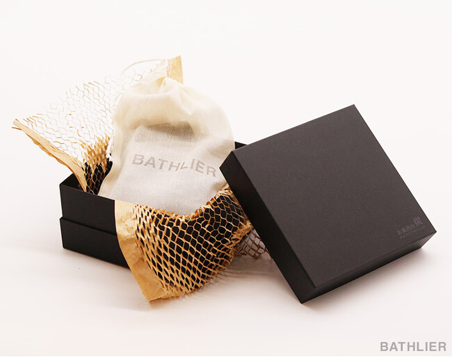 「世界一優しいお風呂時間」をあの人へ！入れるだけでぽかぽか温泉気分になれる「BATHLIERお風呂の炭ギフトBOX」を販売開始！