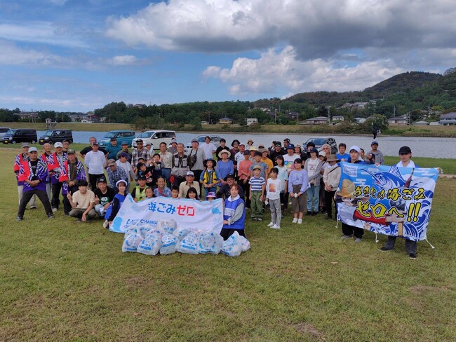 来たときよりも美しく！釣り場に感謝を込めてごみ拾い　子吉川はぜ釣り大会で釣り人たちとの清掃活動を実施