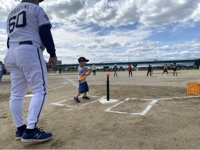 プロスポーツ関係者とからだを動かそう！(淀川河川公園)
