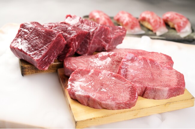 SNSで話題の牛タン食べ放題の店「極厚 霜降り牛タン＆厚切り牛ハラミ」プラン本格販売開始。【神戸三宮店限定】