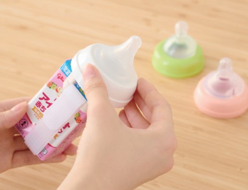 アカチャンホンポオリジナル商品『広口ほ乳びん愛用ベビーのための紙パック用アタッチメント』10月4日（金）より発売