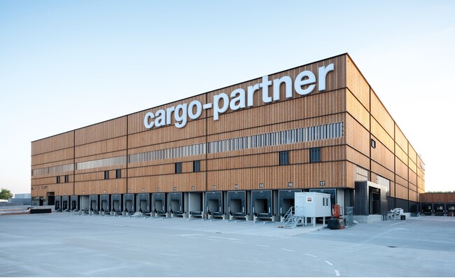 ＮＸグループ、新たなブランドムービー「NX welcomes cargo-partner」、「Meet NX Group: Connecting the World」を公開