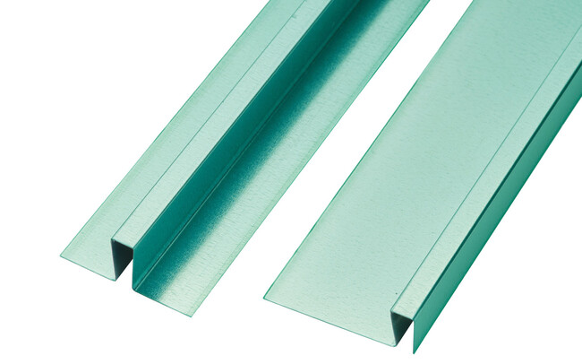 【城東テクノ】三面接着の心配なし。高いボンドブレイク性能を発揮する目地ジョイナーから新規格がラインアップ