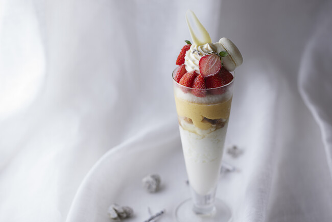 【グランドニッコー東京 台場】「Color Parfait ～White～」提供期間：2024年11月1日（金）～12月31日（火）