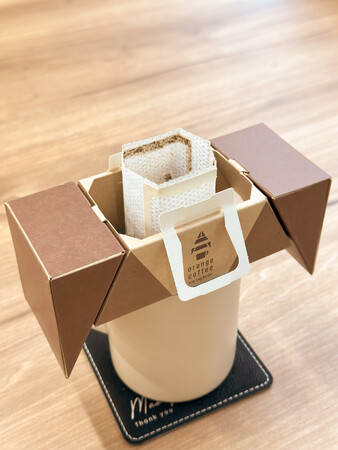 【1枚の紙を組み立てて作る】紙製のコーヒードリップバッグホルダー試作品を企画製造