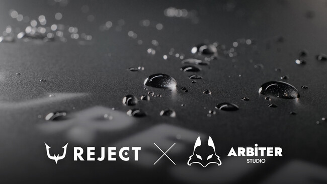 【世界初の試み】プロeスポーツチームの「REJECT」がArbiter Studioとコラボ。ガラスマウスパッドを共同開発。