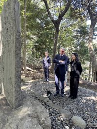 イタリア大使が10月18日(金)新潟県新発田市の長徳寺に来訪し、忠臣蔵・堀部安兵衛のお墓にご納骨