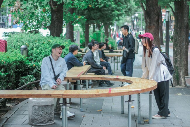 まちなかにくつろぎ空間を創る社会実験「IKEBUKURO PUBLIC FURNITURE TRIAL」START