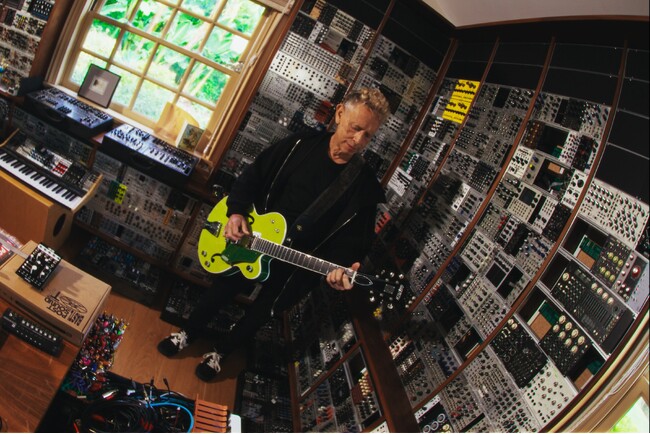 Depeche Mode創設メンバーマーティン・ゴアのシグネイチャーモデル販売開始