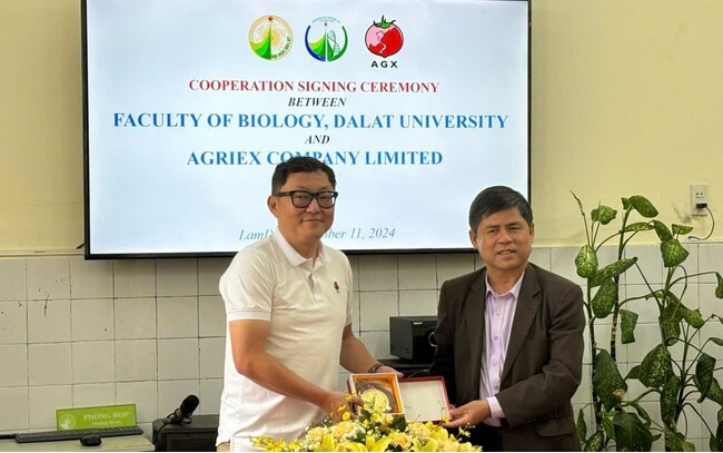 HOLUSベトナム法人AGRIEX社とダラット大学が協定覚書（MOA）を締結