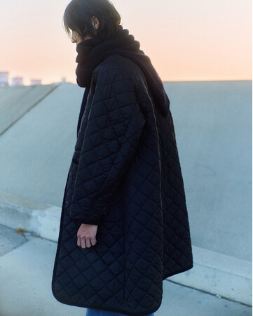 EDIFICE × Product Twelve × LAVENHAMのトリプルコラボレーションによるキルティングコートが登場。
