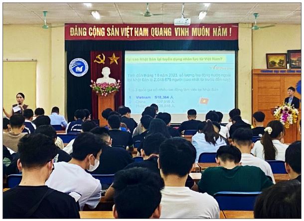 【ベトナム】タイグエン大学情報通信技術大学（ICTU）にてシステムエンジニア育成プログラムのキャリアガイダンスを実施