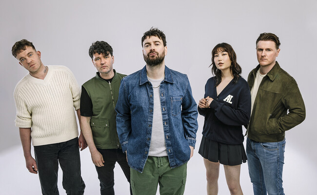 英マンチェスター出身の国民的ロックバンド、コーティナーズ ７作目のニューアルバム『Pink Cactus Cafe』をリリース