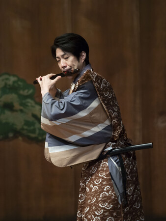 『橋辨慶 笛之巻』の特別上演！野村萬斎が奏でる笛の音色も見どころ