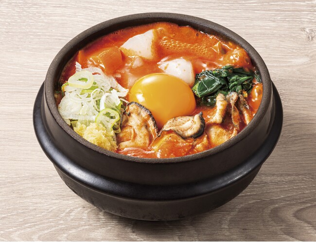 マナラ初！東京純豆腐との異業種コラボ　身体を全方位から温める 温活 Hotキャンペーン スペシャルコラボメニュー「生姜でホッとあたたまる、牡蠣のシチュー風スンドゥブ」を11月1日(金)から提供開始