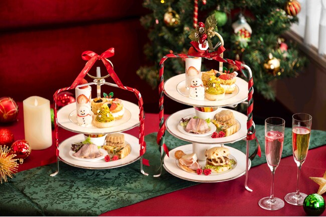 コロンバン原宿サロンのクリスマスデザート　華やかなアフタヌーンティーセットや、リンゴとザクロのパフェが登場