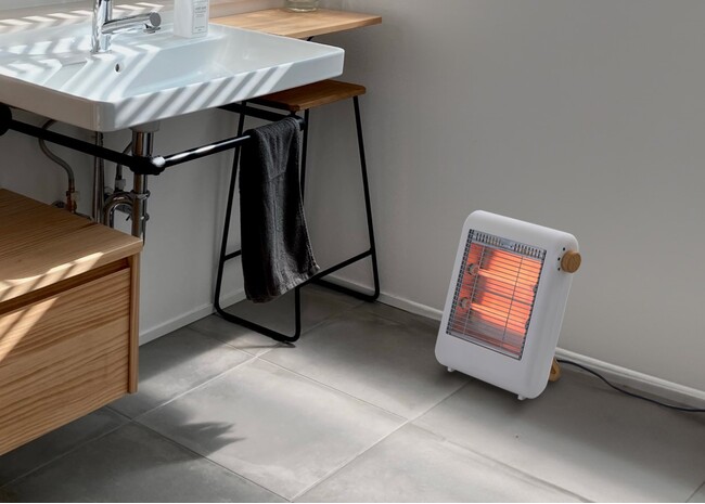どのようなお部屋にも調和するデザインの電気ストーブシンプル操作で薄型の「電気ストーブ　DSZ-601/ZSD-6011」を発売