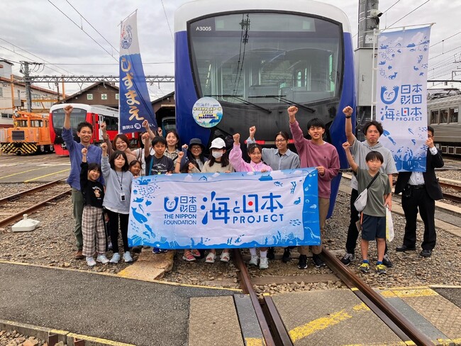 海と日本プロジェクトが静岡鉄道をジャック！キッズサマースクールでの学びの成果を広く伝える！しずてつレインボージャック広告内覧会を開催しました！