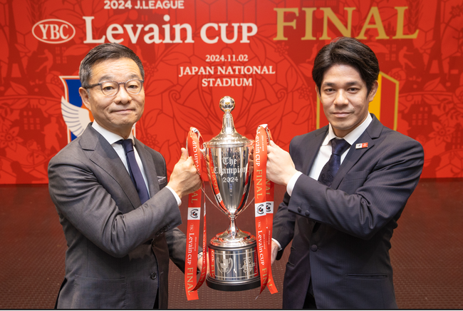 ティファニー、「Ｊリーグ YBCルヴァンカップ」の優勝トロフィーを今年も制作