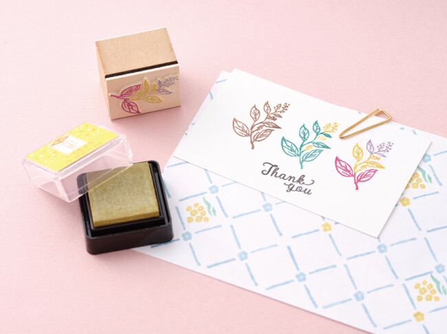 ほんのりキラめく光沢インキが人気の「いろもよう 光彩」にミニサイズが登場！スタンプアート用スタンプパッド「いろもよう 光彩 わらべ」発売