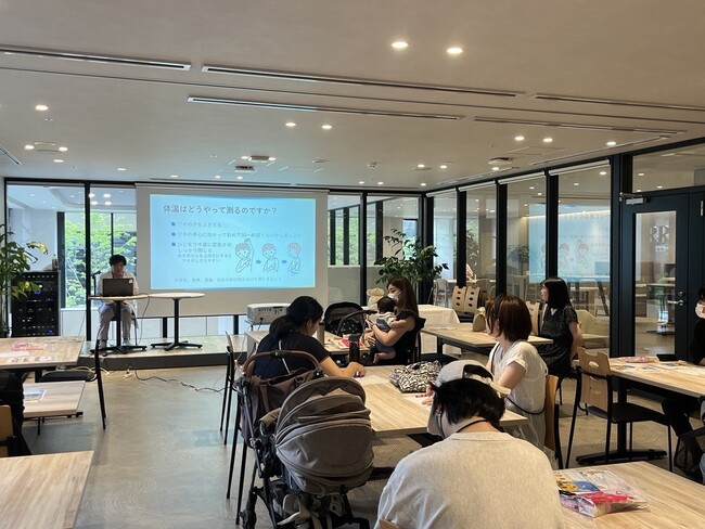 江崎グリコ×医療法人医誠会　子育て中の保護者向け無料育児セミナー開催！離乳食と骨の健康を学ぼう