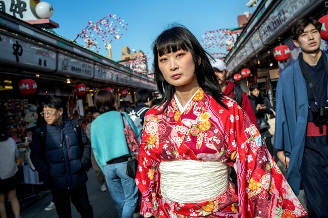 アイデムフォトギャラリー[シリウス] 杉本速利　写真展「浅草群像-コロナ禍を超えて-」期間：2024年11月14日(木）～11月20日（水）