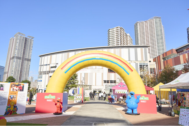 【セサミストリートマーケット】セサミストリート55周年！ブランド初の大規模野外イベント「セサミストリートマーケットフェス」を豊洲にて開催！