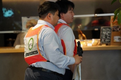 日本橋で働く身体障がい者と共に、職場環境調査ツアーや座談会を開催しました