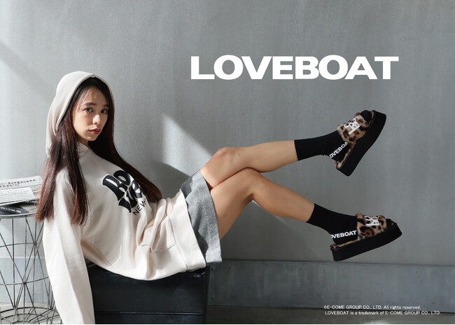 LOVEBOATより『ファーサンダル』がリリース！