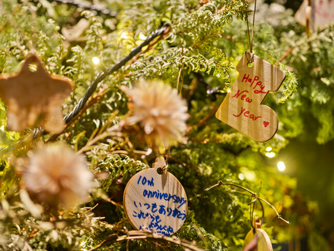 手づくりのクリスマスオーナメントで障がい者施設の支援や森林保全活動に貢献。お客様参加型チャリティイベント『HAPPY SMILE for Christmas』を開催！