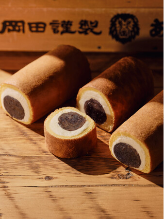 あんバタースイーツ専門店「岡田謹製 あんバタ屋」東京ギフトパレット店限定『あんバタロール』が「東京駅限定スイーツランキング2024」にて第3位を受賞しました。