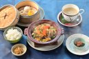 ▲「華炎鍋 シャングリラ」土鍋を使用したコース ▲「華炎鍋 シャングリラ」土鍋を使用したコース
