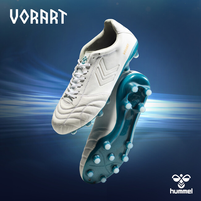 幅広サッカースパイクの新定番。ヒュンメル「VORART3 PRO」に新色登場!