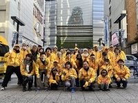 新宿・歌舞伎町一帯のゴミ拾い・一斉朝清掃活動 ～ 11月23日（土）に国際サイエントロジー・ボランティア主催により実施