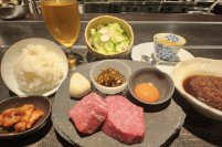 ランチタイムに備長炭を使った本格焼肉スタイル！「和牛ヒレ赤身肉炭火焼ランチ」提供開始